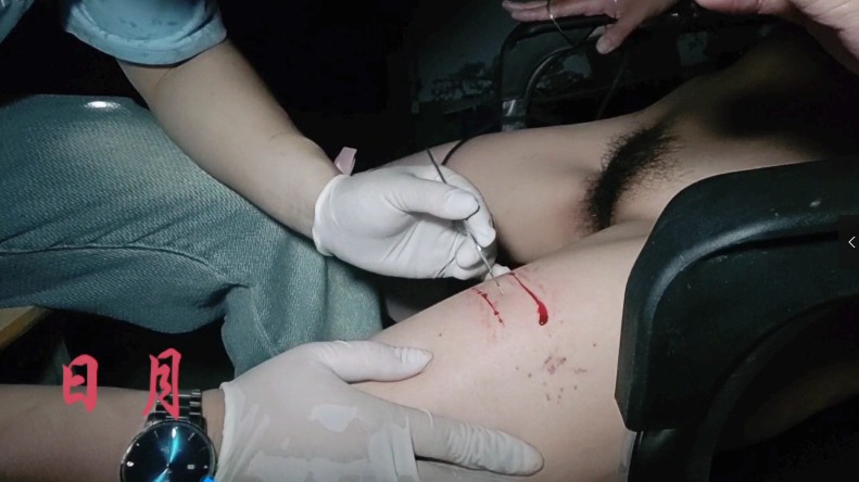 日月系列男S束缚女奴_穿刺手指后背刀割大腿在线视频插图 日月系列男S束缚女奴_穿刺手指后背刀割大腿在线视频插图